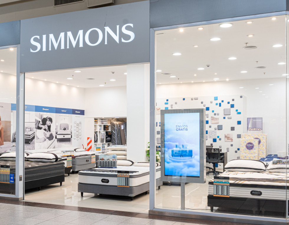 Simmons foto